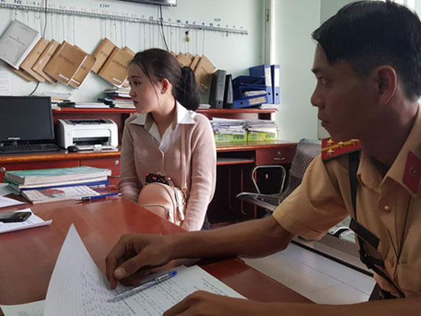 TP.HCM: Buồn bã trở lại chỗ làm, cô gái trẻ bất ngờ khi thấy xe máy của mình bị trộm bỏ lại ven đường
