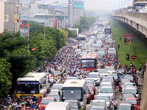 Hà Nội đề xuất thu phí vào nội đô: Khác gì 'dùng lu chống ngập'!