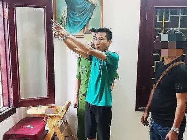 Siêu trộm bình tĩnh hút xì gà trước khi khoắng 200 cây vàng trong nhà đại gia
