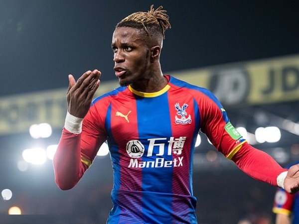 Để vuột mất Nicolas Pepe, Napoli chuyển hướng sang Wilfried Zaha