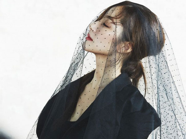 Park Min Young tái xuất với nhan sắc đỉnh cao trên bìa tạp chí