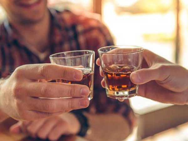 5 thói quen trước khi ăn tàn phá dạ dày khủng khiếp, còn rước cả ung thư vào người