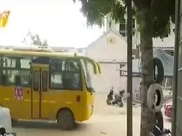 Nhiều nước trên thế giới xử phạt thẳng tay khi học sinh bị bỏ quên trên xe đến chết: Kẻ đi tù, người bị sa thải tức khắc, trường buộc phải đóng cửa