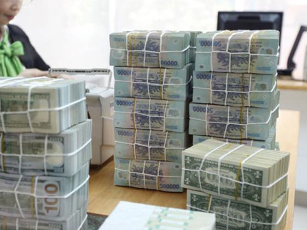 Nhân viên ngân hàng nào kiếm tiền giỏi nhất nửa đầu năm 2019?
