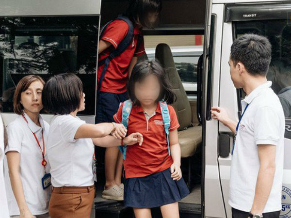 5 câu hỏi lớn cần làm rõ trong vụ bé 6 tuổi tử vong do bị bỏ quên trên ô tô đưa đón của trường Gateway