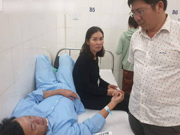 Truy bắt các đối tượng tạt xăng đốt 10 cán bộ khi cưỡng chế đất ở Cà Mau