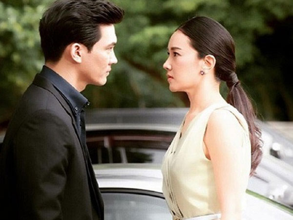 Kỳ nghỉ hè tôi đưa con ra thành phố chơi, bỗng dưng một cô gái lạ muốn xin vài sợi tóc của con trai tôi về làm xét nghiệm khiến tôi vừa hoang mang vừa hoảng sợ