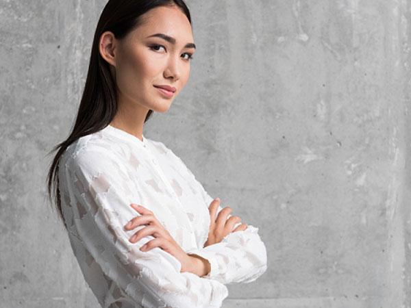 Trưởng phòng không ngần ngại chơi xấu bằng chiêu thức hạ đẳng, khiến tôi tiền mất tiếng mang