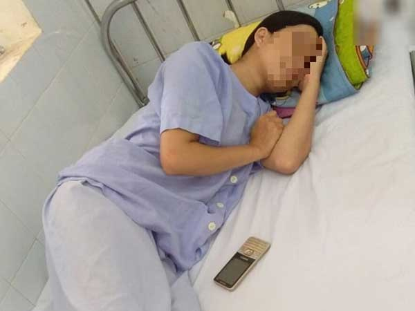 Kiên quyết đuổi sản phụ sức khỏe yếu xuống đường khiến bé sơ sinh tử vong, gia đình tài xế taxi nói sẽ bồi thường đầy đủ?