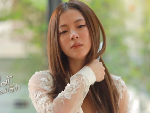 Tập cuối 'Chiếc Lá Bay' khiến khán giả lên tim mấy lần: Cô Ni tự tử như trong tiểu thuyết rồi!