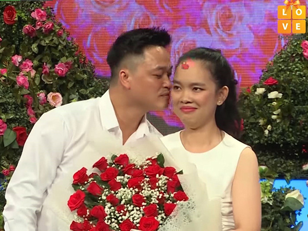 Vụ cô gái đòi bạn trai tài trợ du lịch Châu Âu: Bị tố dàn dựng, ekip Bạn muốn hẹn hò phải lên tiếng trần tình