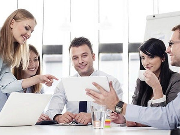 Lao động nước ngoài vào Việt Nam tăng nhanh, hưởng lương cao