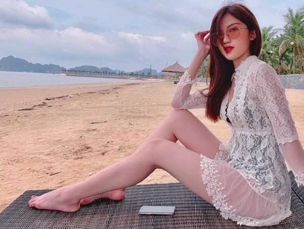 Vẻ nóng bỏng của Lương Thanh diễn cảnh 'lên giường' với đàn ông có vợ