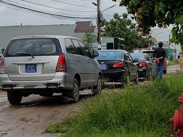 Không kỷ luật cán bộ dùng xe công đi ăn cưới con Trưởng đoàn đại biểu quốc hội