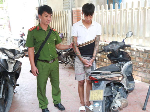 Triệt phá nhóm côn đồ đã cho vay nặng lãi còn giao cấu với trẻ em