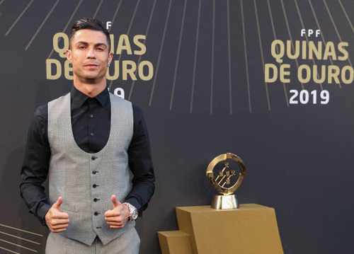 Ronaldo lần thứ 10 ẵm giải cầu thủ hay nhất Bồ Đào Nha