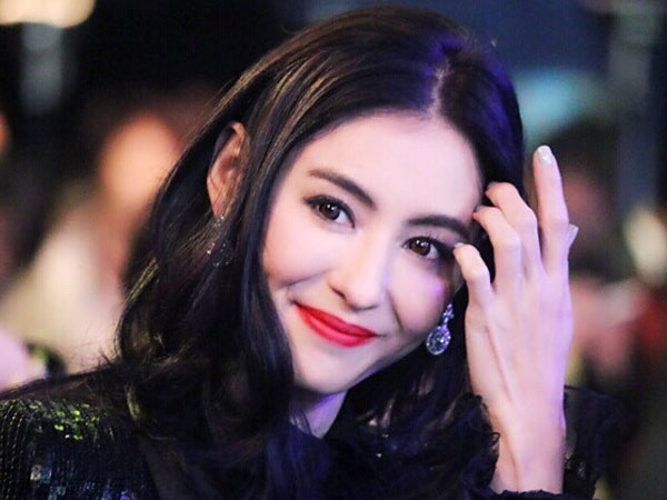 Sau ồn ào nói dối, ở bẩn, Trương Bá Chi lại bị tố đưa trai lạ về nhà qua đêm, làm chuyện 'nhạy cảm' đến mức bị hàng xóm nhắc nhở
