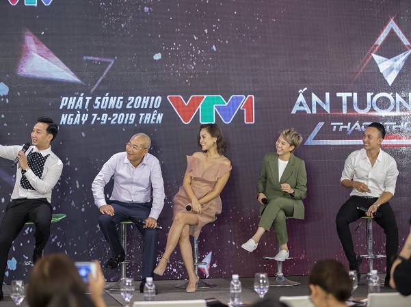 Đạo diễn Về nhà đi con lên tiếng về phần 2 và lý do ngoại truyện không hội tủ đủ diễn viên