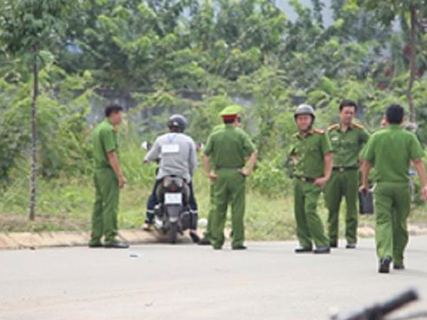 Cô gái trẻ bị tài xế xe ôm công nghệ khống chế cướp đi gần 35 triệu đồng lúc rạng sáng