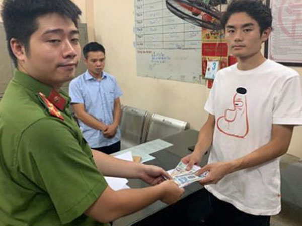 Xử lý tài xế Grab lừa đảo du khách nước ngoài
