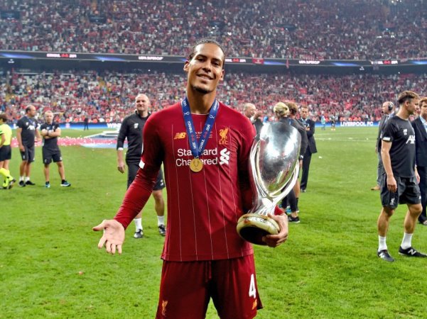 Van Dijk chuẩn bị khiến Liverpool phải 'phá két'
