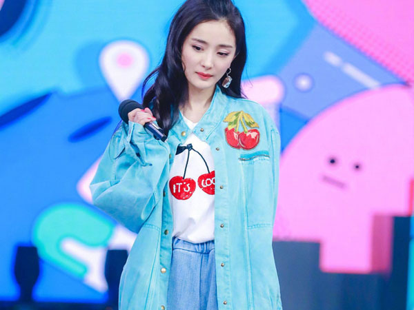 Đã 30 mà muốn 'hack tuổi' ảo diệu như 20, bạn phải học ngay style của Dương Mịch