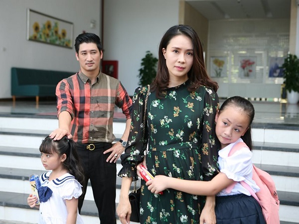 Ekip làm phim tiết lộ cái kết 'hết hồn' của Hoa hồng trên ngực trái khiến khán giả 'đau tim'