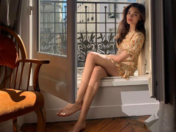 Mặc đẹp và tinh tế như phụ nữ Pháp khi trời sang Thu chỉ với 5 items đơn giản này