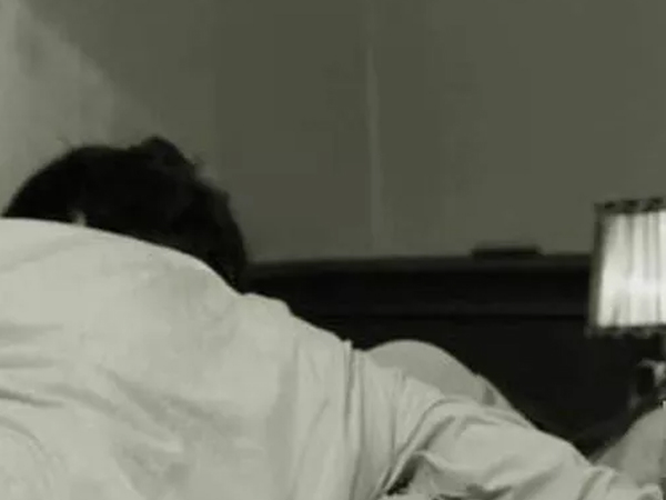 Đi sinh nhật bạn quen qua mạng, cô gái bị đưa vào nhà nghỉ hiếp dâm