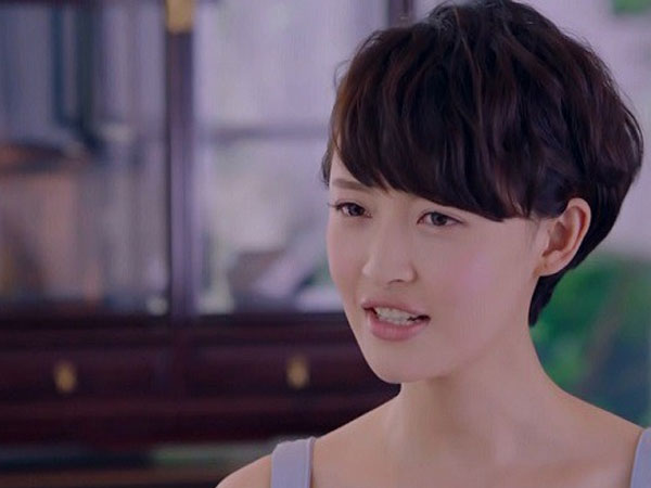 Cô vợ cao tay vừa thấy kẻ thứ ba 'đong đưa' chồng mình liền làm ngay việc này khiến cô ta 'tởn đến già' còn chồng thủ thỉ cảm ơn