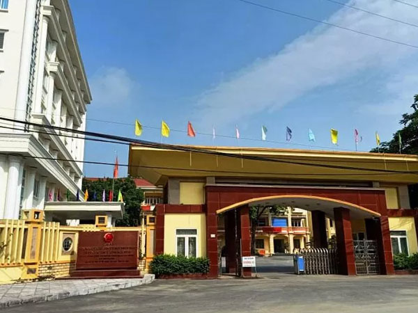 Không thừa nhận tác động nâng điểm thi THPT quốc gia cho con, 9 cán bộ ở Hòa Bình vẫn bị kỷ luật