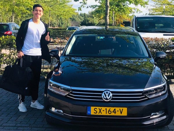 Văn Hậu được SC Heerenveen trang bị tận răng