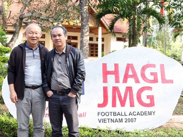 Sự thật chuyện HAGL "bị ép" vào cửa xuống hạng: Đừng "li gián" bầu Đức và thầy Park