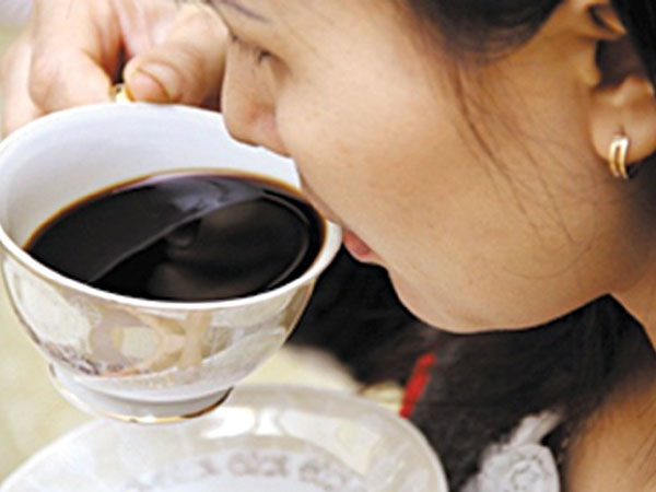 Uống cà phê tác động đến thận như thế nào?
