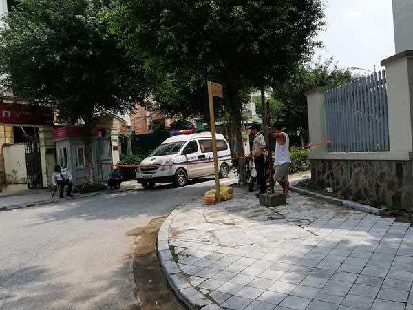 Hà Nội: Phát hiện nam bảo vệ tử vong trên vũng máu trong khu đô thị Dương Nội