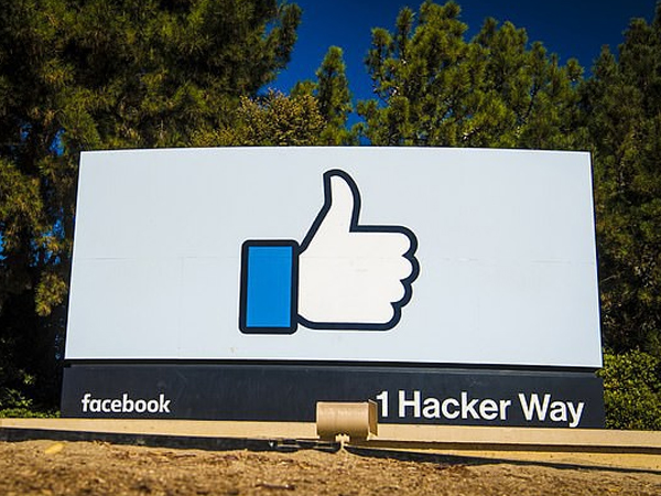 Nhân viên Facebook nhảy lầu tự tử tại trụ sở Menlo Park