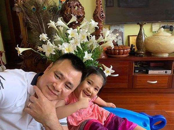 Tình duyên trắc trở nhưng khối tài sản của nghệ sĩ hài Tự Long là 'không thể đùa được'
