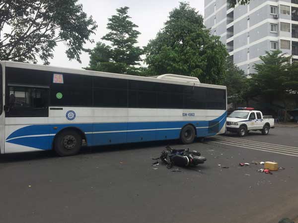 TP.HCM: Nghi đuổi theo kẻ cướp giật, nữ sinh viên 20 tuổi bị tai nạn chấn thương nặng
