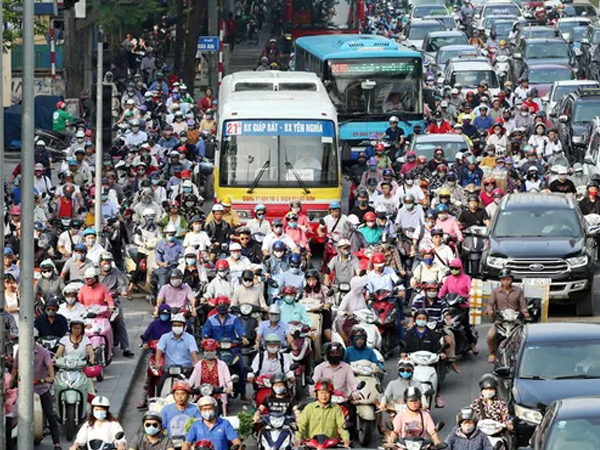 Hà Nội: 4 tuyến đường 'gồng mình'chịu áp lực giao thông cực lớn sắp có làn xe buýt riêng