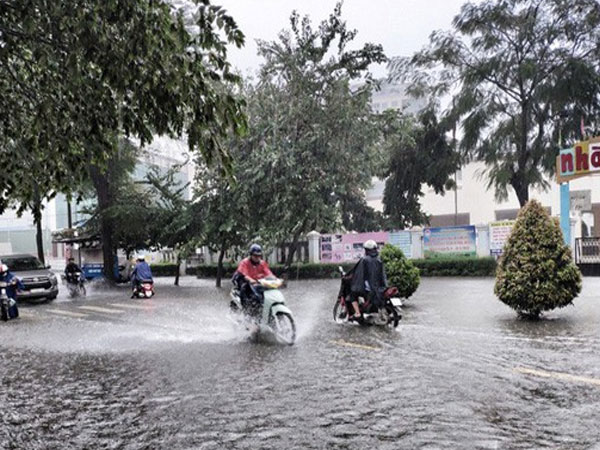 Dự báo thời tiết hôm nay: Các phía tỉnh Nam có mưa rào và dông