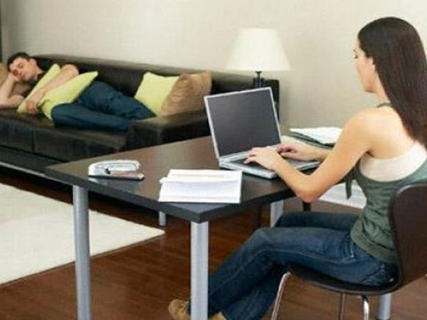 Chồng có trình độ nhưng an phận với mức lương nhà nước