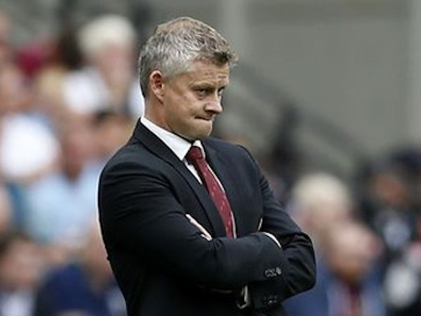 Solskjaer 'xù lông' trước những chỉ trích của Mourinho