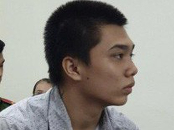 Tin nhắn của thanh niên 16 tuổi với bạn gái trước khi giết người cướp xe