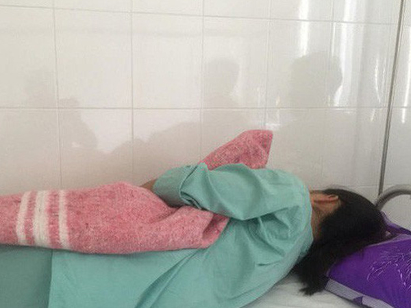 Đình chỉ công tác vị bác sĩ nghi đánh nữ điều dưỡng nhập viện