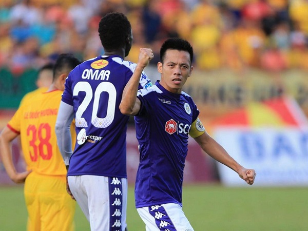 Văn Quyết: 'Bán kết AFC Cup là trận đấu lịch sử, Hà Nội sẽ hướng tới cú ăn 3'