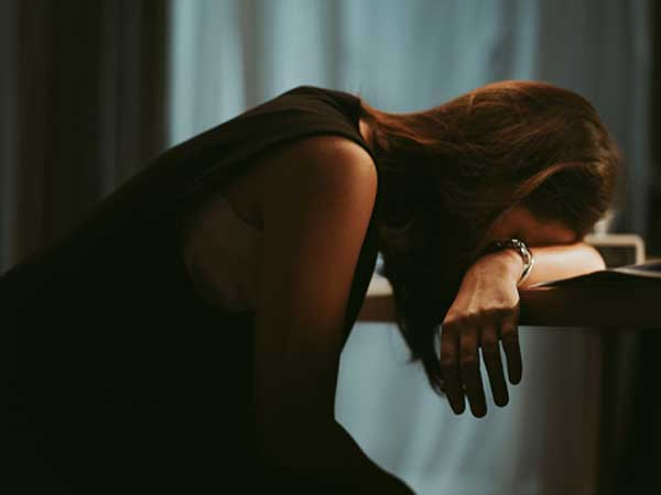 Ngày đầu về làm dâu, tôi đã trải qua một đêm kinh hoàng, vậy mà ngay sáng hôm sau mẹ chồng đã yêu cầu tôi ly hôn