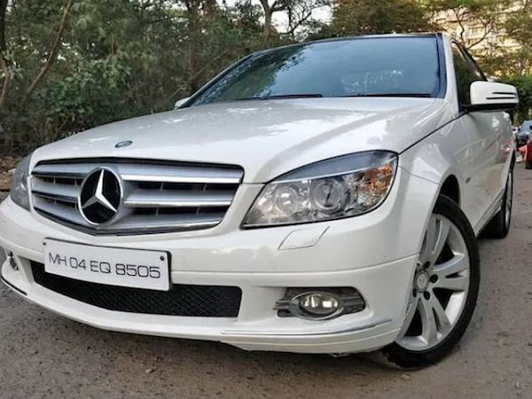 Xe sang Mercedes C-Class 8 năm tuổi giá chỉ 237 triệu đồng