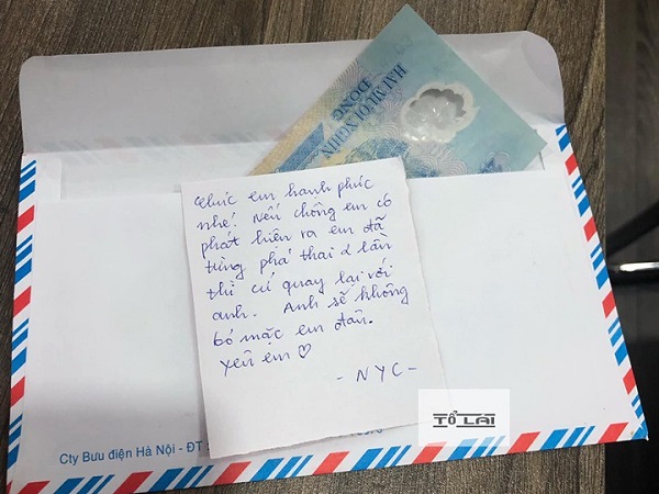 Thảm kịch đêm tân hôn của cô dâu trẻ: Bị chồng mới cưới đuổi đi ngay khi vừa bóc phong bì của người yêu cũ