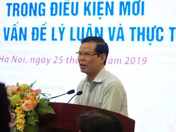 Ông Triệu Tài Vinh trải lòng về thông tin 'gia đình làm quan và tiêu cực thi'