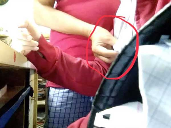 Thầy giáo 59 tuổi 'nựng' vòng 1 nữ sinh lớp 9 trong lúc dạy học lĩnh án 3 năm tù